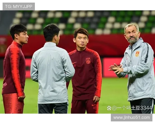 中国足球重建加速 新帅上任后展现崭新面貌 力争2026世界杯资格