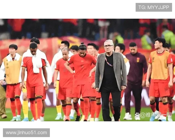 国足逆转取胜激发全民热情年轻球员表现亮眼引发广泛关注 国足逆转取胜激发全民热情年轻球员表现亮眼引发广泛关注