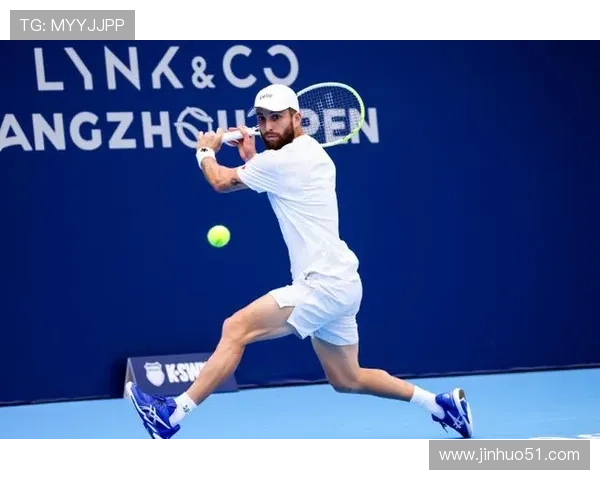 网球巨星们齐聚上海大师赛 激烈角逐点燃秋季赛季 网球巨星们齐聚上海大师赛 激烈角逐点燃秋季赛季