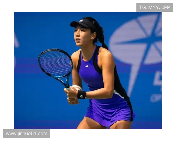 网球新星崛起：年轻选手在全球赛事中大放异彩，挑战传统强者