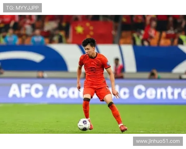 中国男足世预赛关键战告捷年轻球员崛起引发全国热议新周期希望再燃