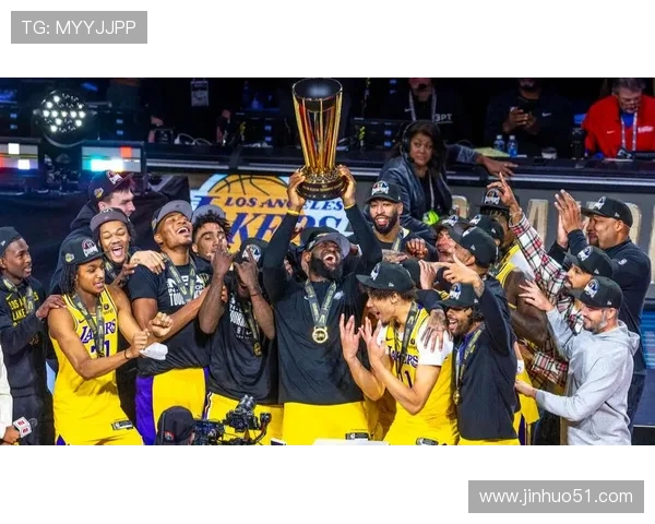 湖人队迎来重大交易消息 詹姆斯携手新援冲击总冠军