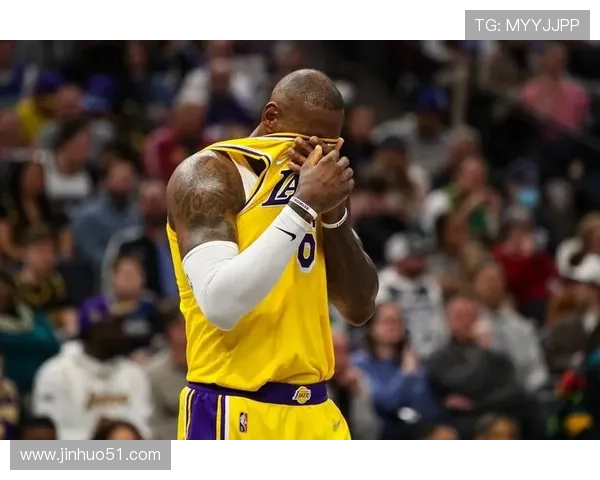 詹姆斯迎来职业生涯新高 湖人逆转战胜勇士取得关键胜利