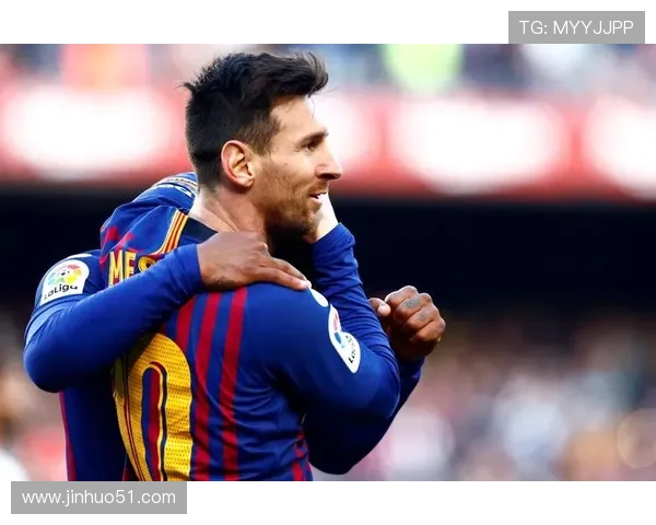 足坛焦点：梅西携手巴萨重返西甲赛场 引爆全球足球迷热议